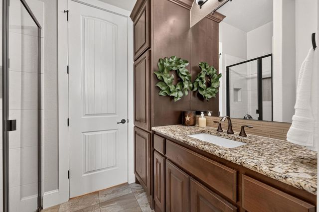 105 Coopers Hill RD, Georgetown, TX 78633