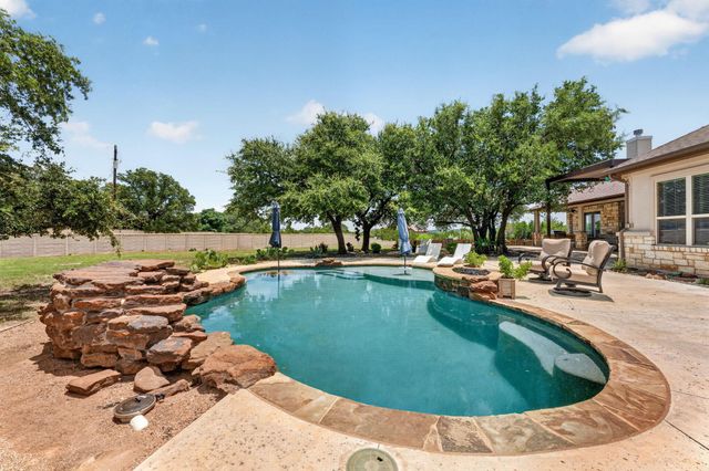 105 Coopers Hill RD, Georgetown, TX 78633