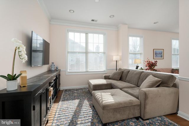 10 LIEDTKE DR, Cranbury, NJ 08512