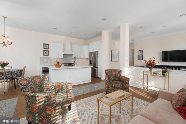 10 LIEDTKE DR, Cranbury, NJ 08512