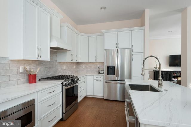 10 LIEDTKE DR, Cranbury, NJ 08512