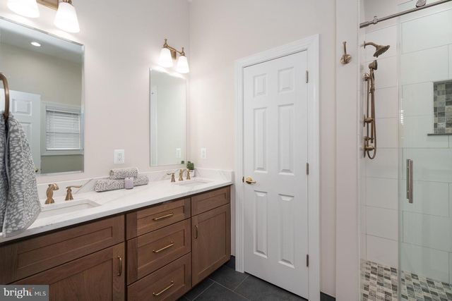 10 LIEDTKE DR, Cranbury, NJ 08512