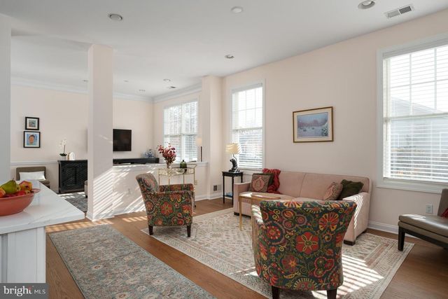 10 LIEDTKE DR, Cranbury, NJ 08512