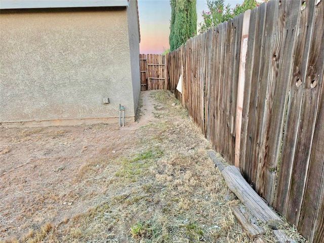 12966 Sundown, Victorville, CA 92392