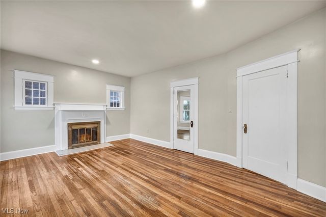 13464 Clifton Boulevard, Lakewood, OH 44107