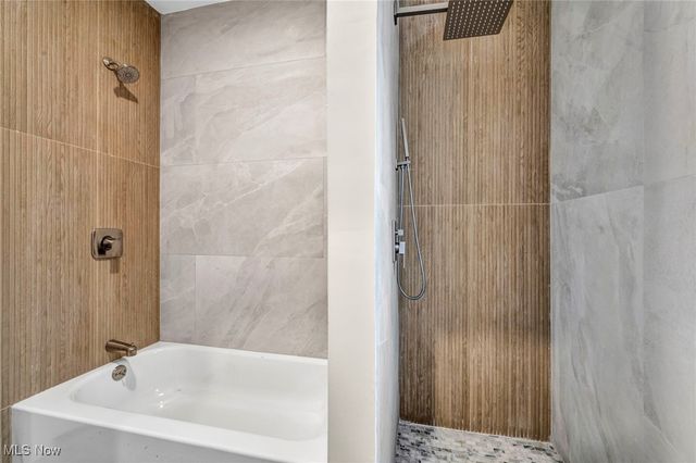 13464 Clifton Boulevard, Lakewood, OH 44107