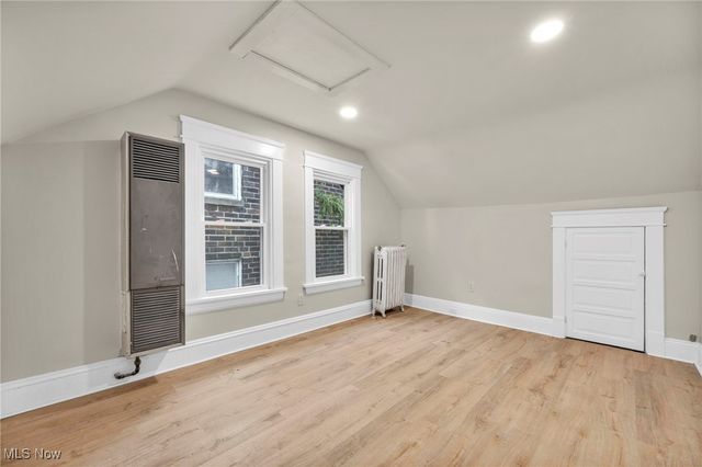 13464 Clifton Boulevard, Lakewood, OH 44107