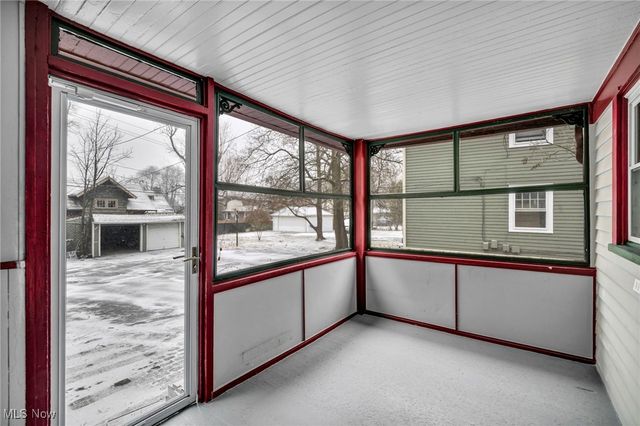 13464 Clifton Boulevard, Lakewood, OH 44107