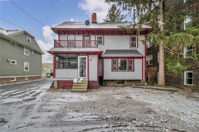 13464 Clifton Boulevard, Lakewood, OH 44107