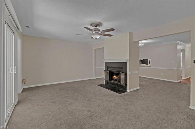 680 Biltmore DR, Virginia Beach, VA 23454