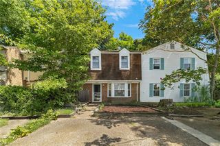 680 Biltmore DR, Virginia Beach, VA 23454