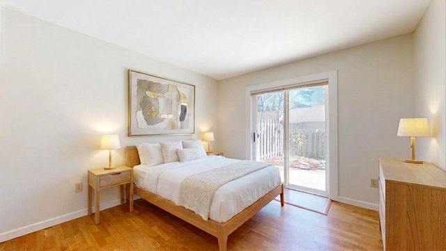 504 South Beach Road, South Burlington, VT 05403
