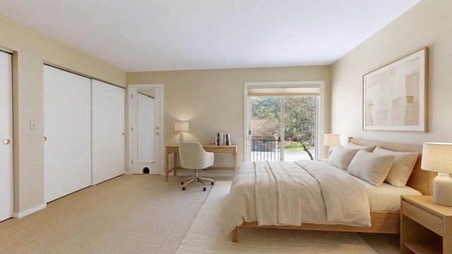 504 South Beach Road, South Burlington, VT 05403