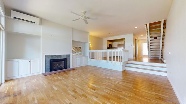 504 South Beach Road, South Burlington, VT 05403