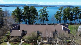 504 South Beach Road, South Burlington, VT 05403