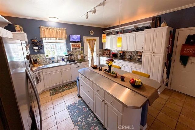 3198 Wood, Cambria, CA 93428
