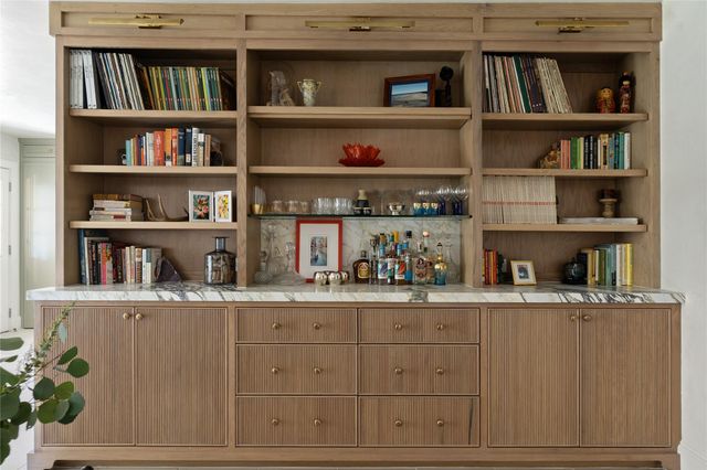 7811 Wickersham Lane, Houston, TX 77063