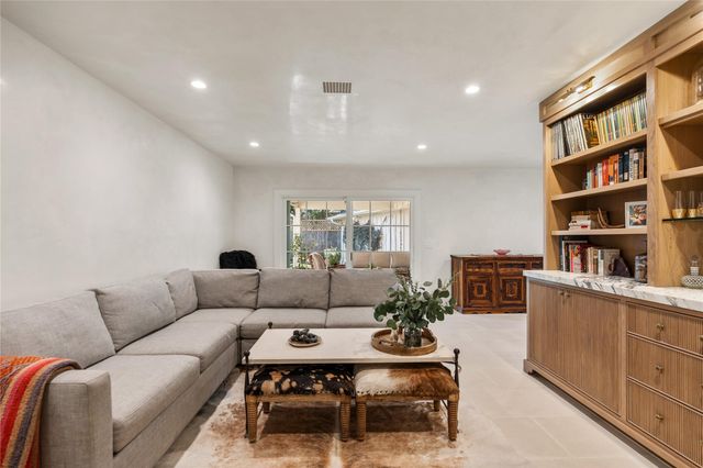 7811 Wickersham Lane, Houston, TX 77063