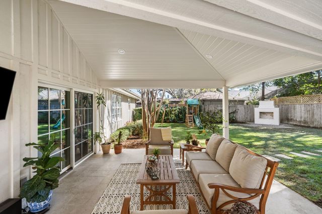 7811 Wickersham Lane, Houston, TX 77063