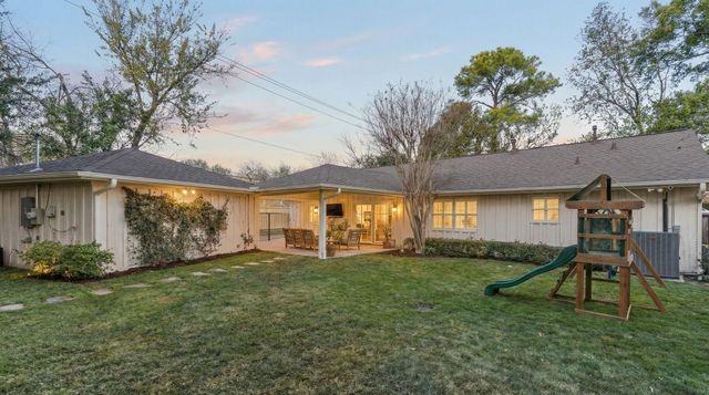 7811 Wickersham Lane, Houston, TX 77063