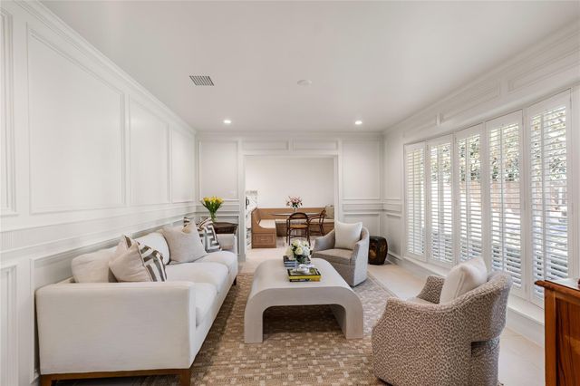 7811 Wickersham Lane, Houston, TX 77063