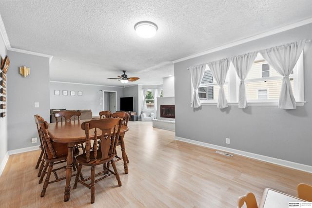 819 3rd Avenue, Council Bluffs, IA 51501