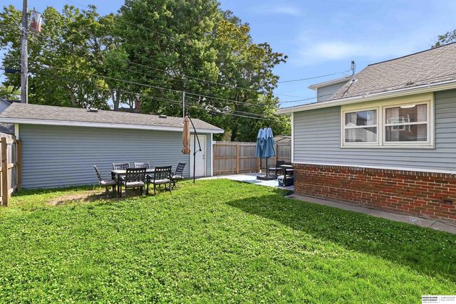 819 3rd Avenue, Council Bluffs, IA 51501
