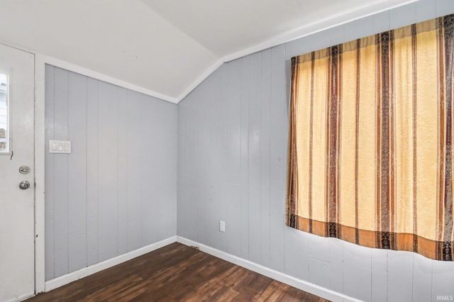 206 Helen Avenue, Mishawaka, IN 46544