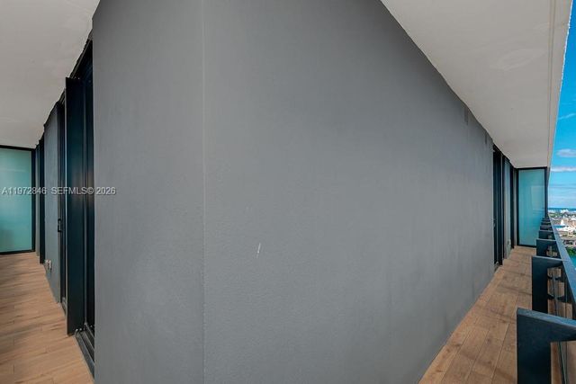 398 NE 5th St 2418, Miami, FL 33132