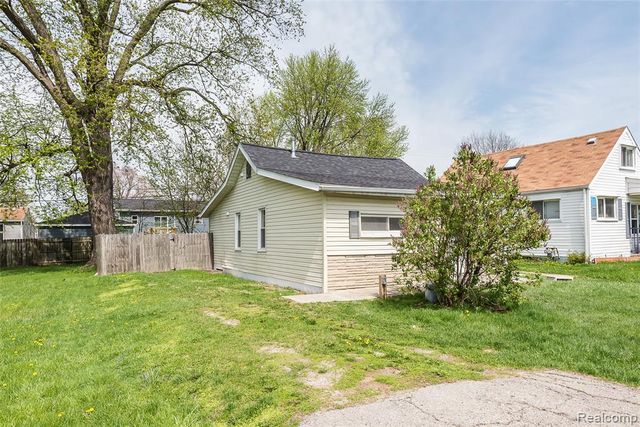 3245 6th Street, Monroe, MI 48162