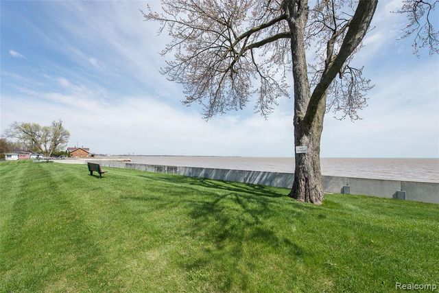 3245 6th Street, Monroe, MI 48162