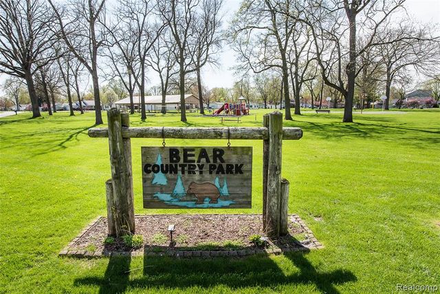 3245 6th Street, Monroe, MI 48162