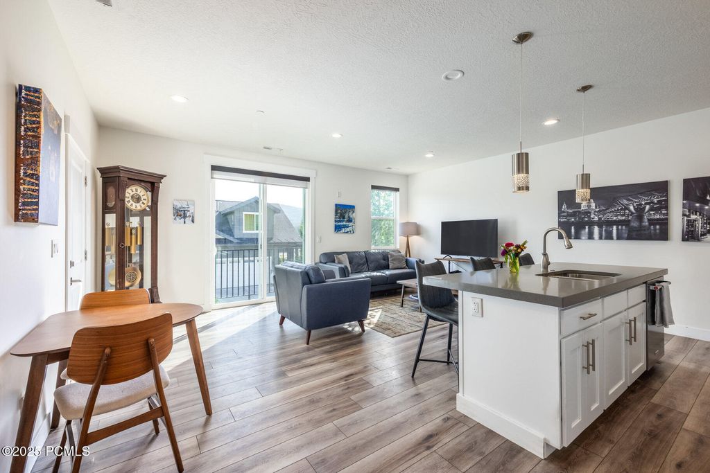 3355 Santa Fe Road, Park City, UT 84098