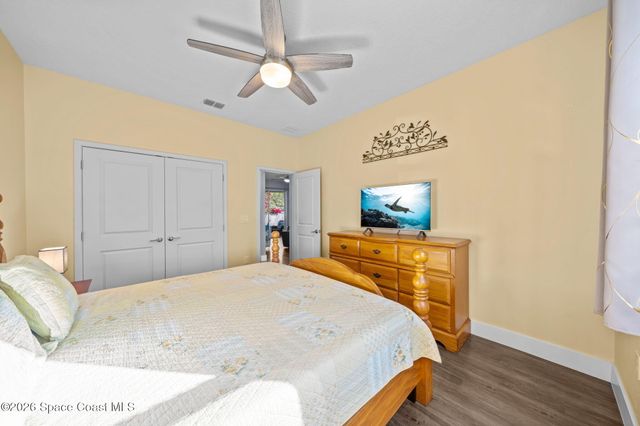 553 Rembrandt Street SE, Palm Bay, FL 32909