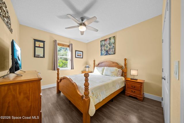 553 Rembrandt Street SE, Palm Bay, FL 32909