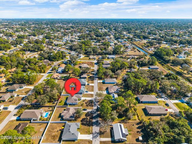 553 Rembrandt Street SE, Palm Bay, FL 32909