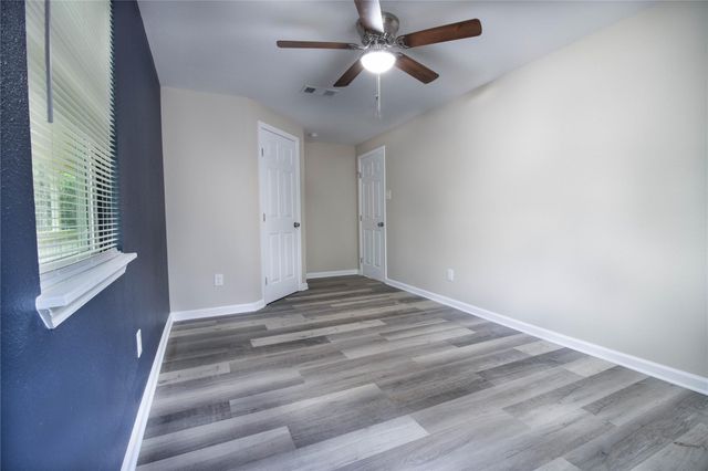 20571 Lodge Road, New Caney, TX 77357