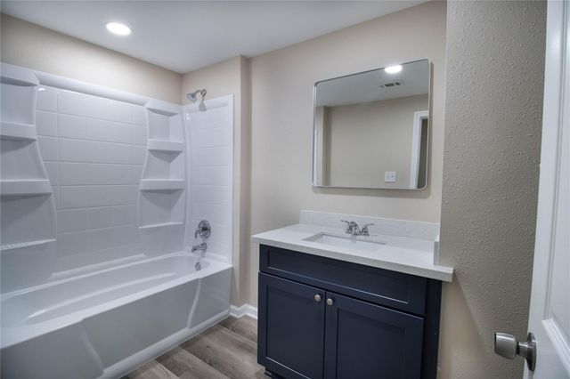 20571 Lodge Road, New Caney, TX 77357