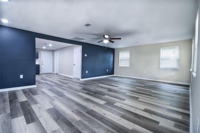 20571 Lodge Road, New Caney, TX 77357