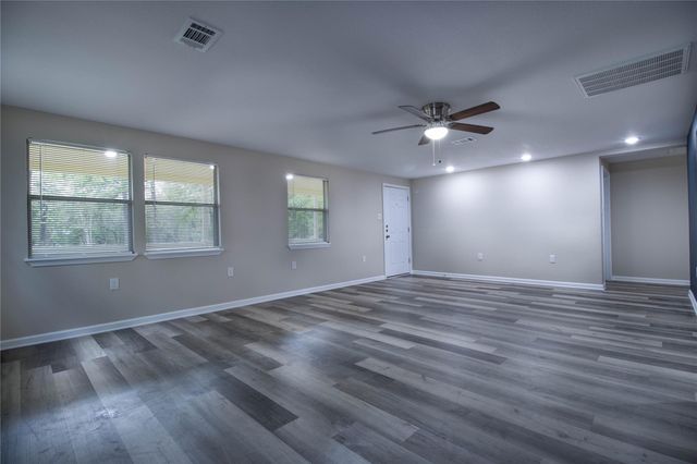 20571 Lodge Road, New Caney, TX 77357