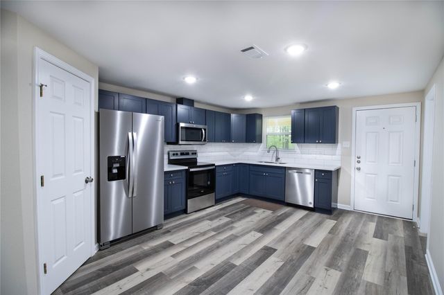 20571 Lodge Road, New Caney, TX 77357