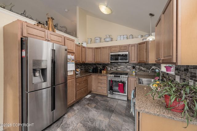 5589 S Hanson Loop, Wasilla, AK 99623