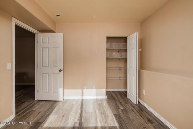 5589 S Hanson Loop, Wasilla, AK 99623