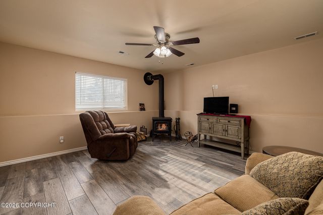 5589 S Hanson Loop, Wasilla, AK 99623