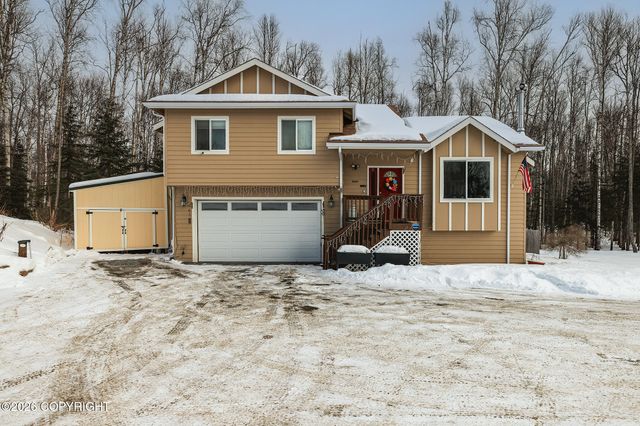 5589 S Hanson Loop, Wasilla, AK 99623