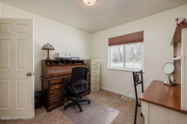 5589 S Hanson Loop, Wasilla, AK 99623