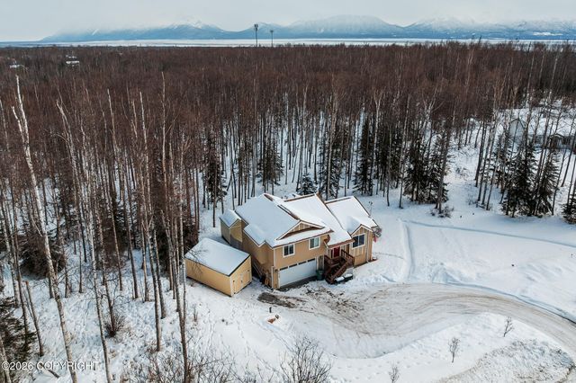 5589 S Hanson Loop, Wasilla, AK 99623