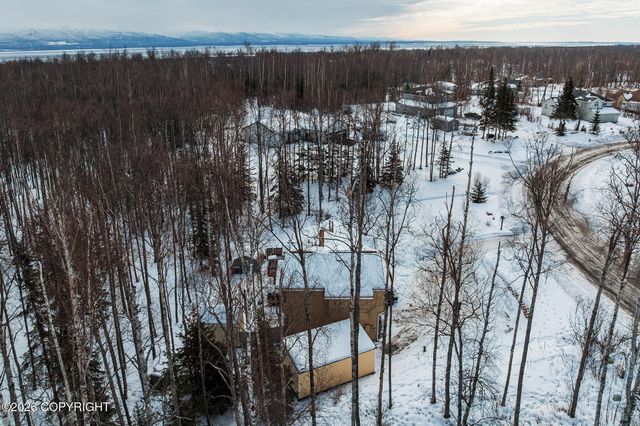 5589 S Hanson Loop, Wasilla, AK 99623