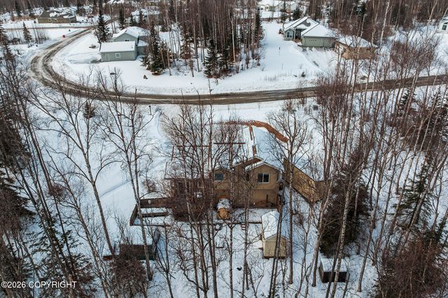 5589 S Hanson Loop, Wasilla, AK 99623