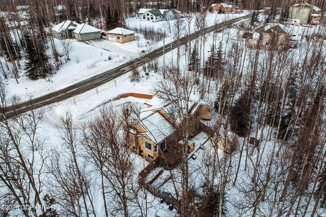 5589 S Hanson Loop, Wasilla, AK 99623